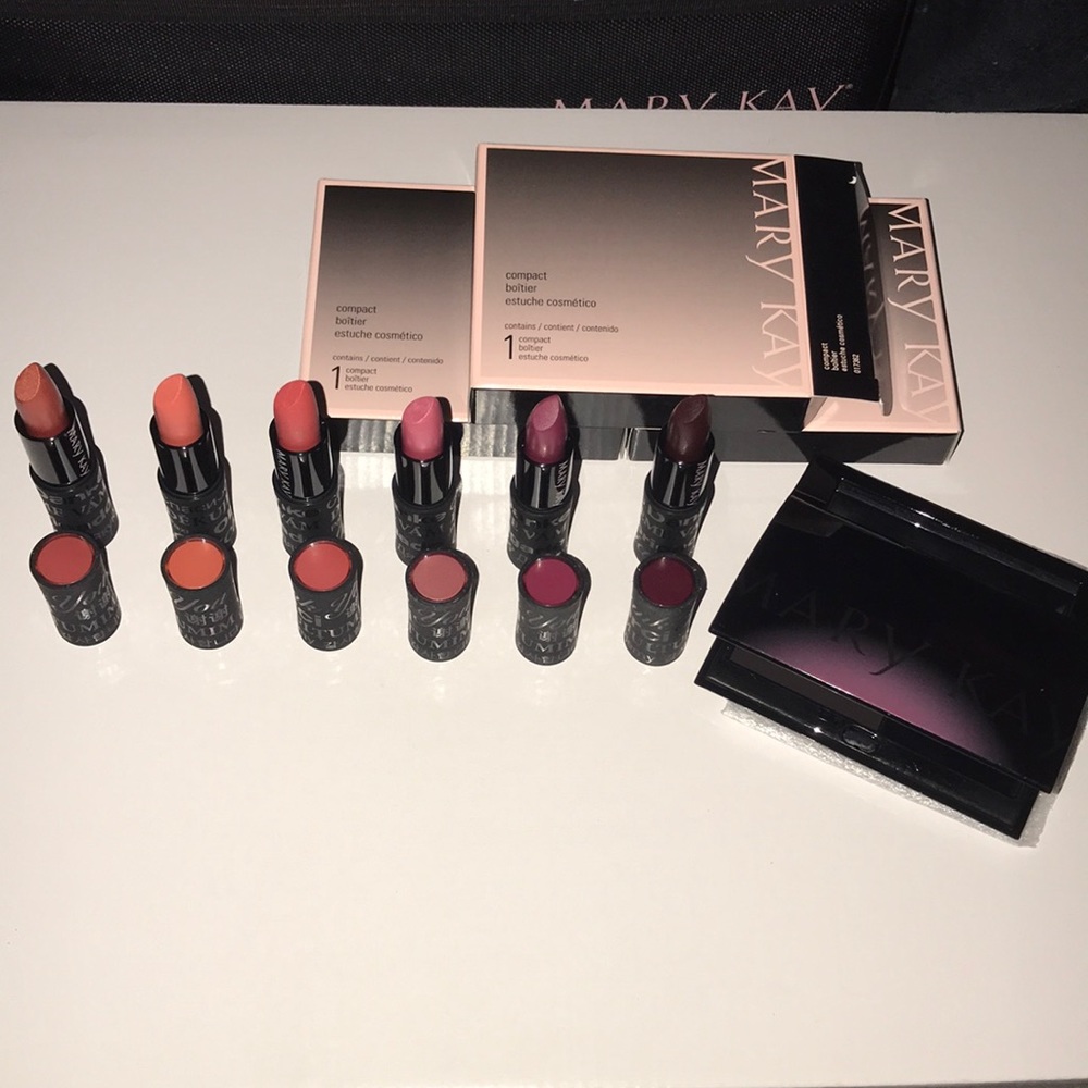 Mary Kay full sized compact plus Inspiration 💄 New - Picture 2 of 12